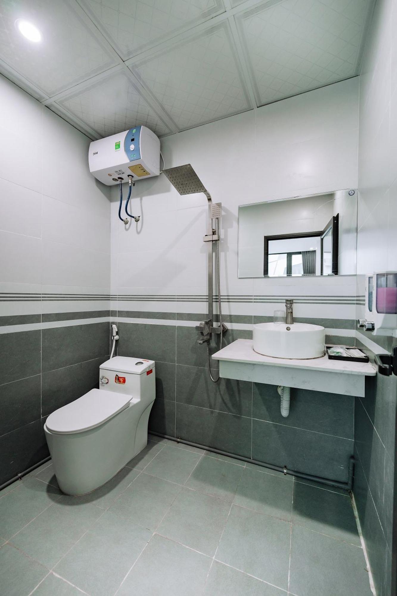 Cat Ba Friendly Hotel Chan Chau 외부 사진